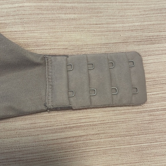 Victoria’s Secret Lined Demi Bra 34DD - Picture 7 of 7